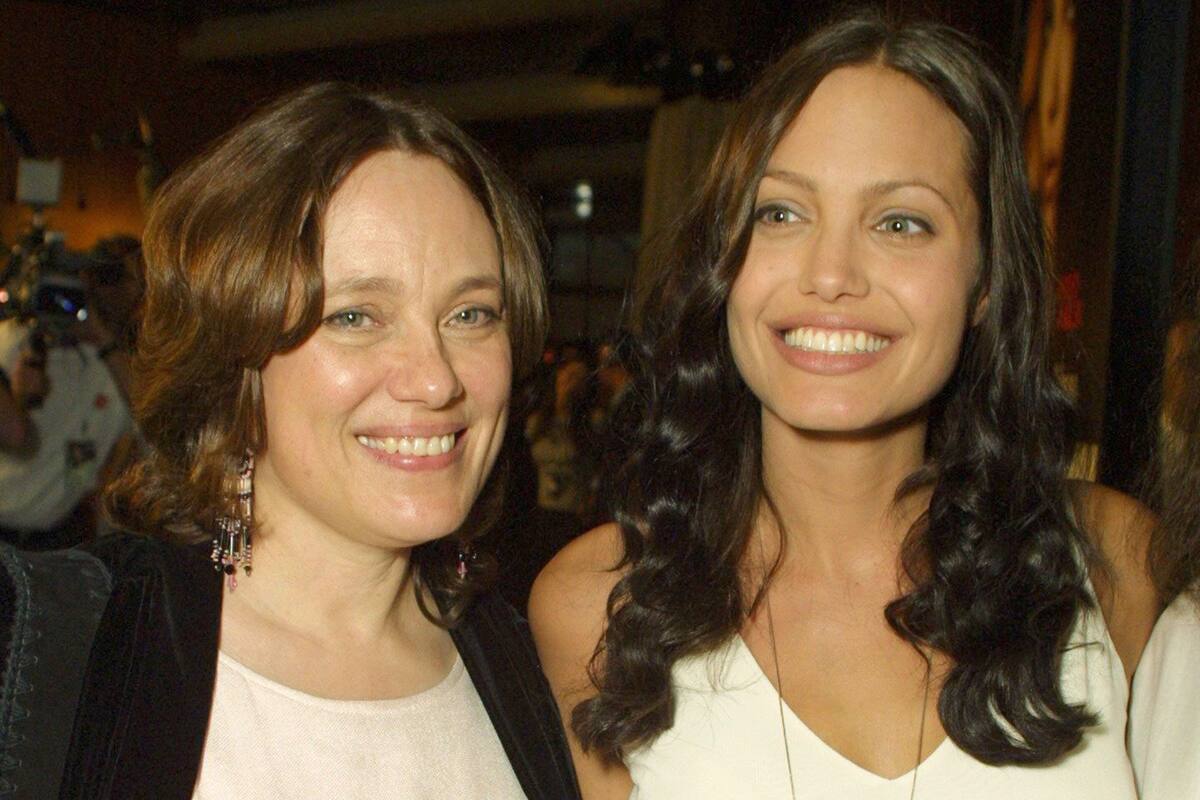 Angelina Jolie admitió que tomó una de las decisiones más importantes de su vida para contentar a su madre: “Lo hice para cumplir su sueño”