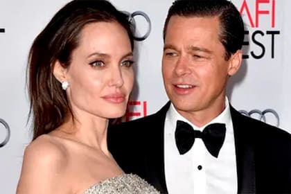 Angelina Jolie amenaza con mudarse a Londres en su guerra con Brad Pitt
