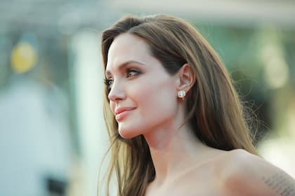Angelina Jolie: las huellas que dejó en su cuerpo su conflictivo divorcio de Brad Pitt y por qué planea abandonar Hollywood