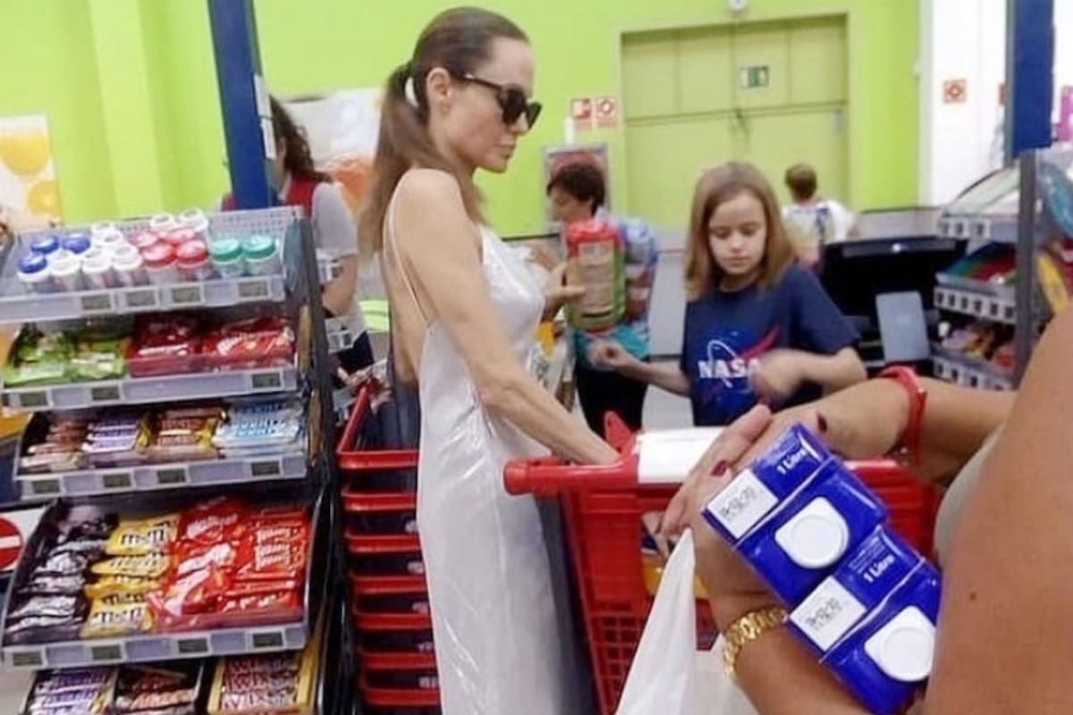 Angelina Jolie y Vivienne fueron al supermercado