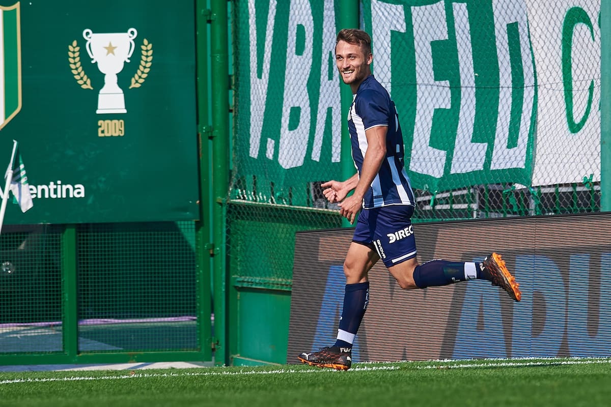 Angelo Martino festeja el gol con el que Talleres le ganó a Banfield 1-0 en el Sur