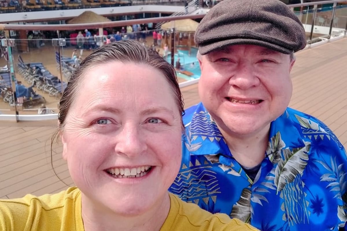 Angelyn y Richard Burk se jubilaron y dentro de su plan está viajar por todo el mundo en diferentes barcos