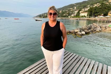 Angie Smith compró en noviembre de 2023 una vivienda de piedra del siglo XIX en un pueblo de la Toscana de unas 70 personas