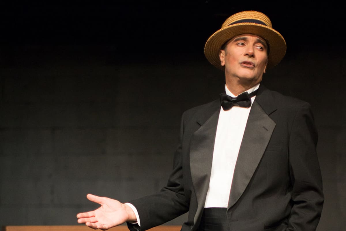 Aníbal como Gardel, obra en inglés