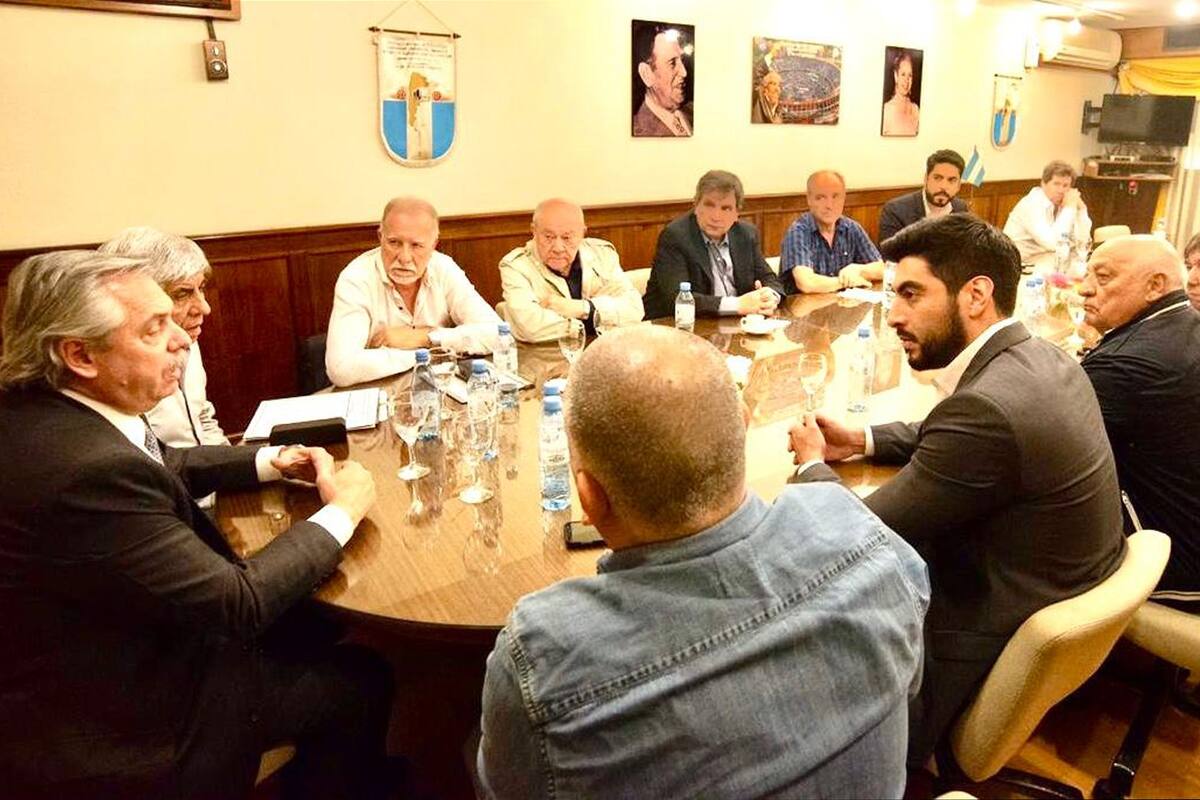 Anibal Fernandez con sindicalistas