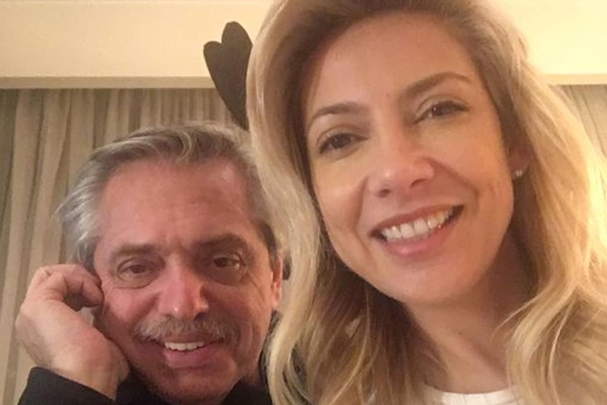 Aníbal Fernández junto a su novia Fabiola Yañez