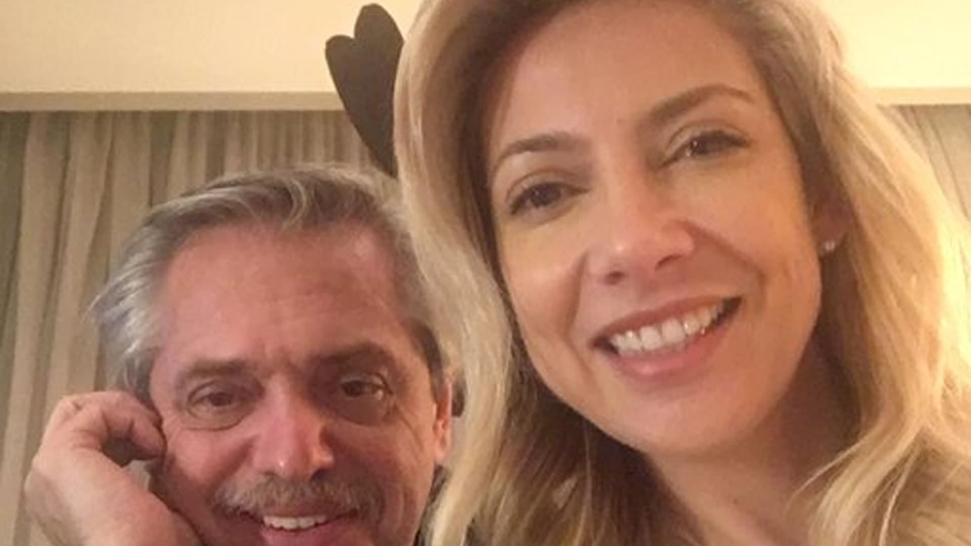 Aníbal Fernández junto a su novia Fabiola Yañez