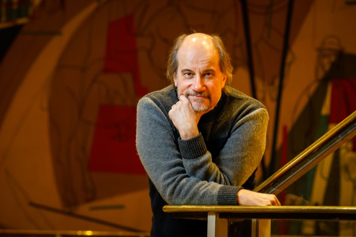Animal de las tablas con largo recorrido en el teatro, Marcelo Subiotto se volvió para el gran público "el profe de Puan"; "la gente saluda y lo tomo como un gesto cariñoso; lo agradezco", reconoce