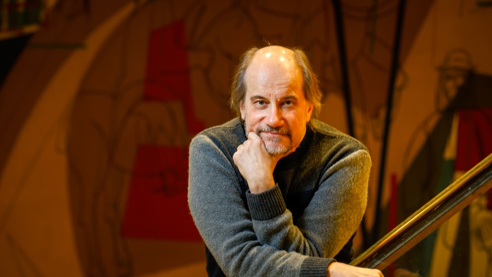 Animal de las tablas con largo recorrido en el teatro, Marcelo Subiotto se volvió para el gran público "el profe de Puan"; "la gente saluda y lo tomo como un gesto cariñoso; lo agradezco", reconoce