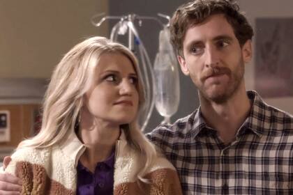 Annaleigh Ashford y Thomas Middleditch en la nueva sitcom de Chuck Lorre