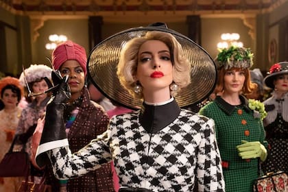 Anne Hathaway encarna a la Gran Bruja y esconde un perverso plan para convertir en ratones a todos los niños del mundo