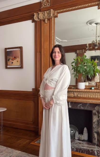 Anne Hathaway está nuevamente en la dulce espera (Foto: Instagram @annehathaway)