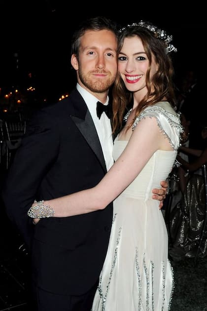 Anne Hathaway y su esposo Adam Shulman son padres de Jonathan y Jake, de 10 y 6 años