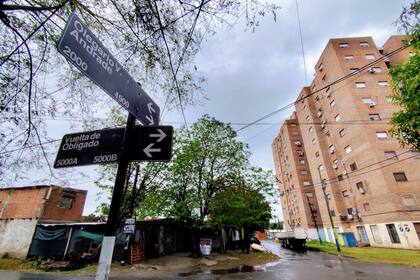 Anoche asesinaron a dos hombres en la zona sur oeste de Rosario, con estos dos homicidios ya son cinco las víctimas relacionadas al narcotráfico en lo que va del mes de octubre.
