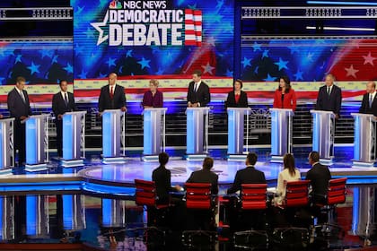 Anoche debatieron diez de los veinte precandidatos demócratas para postularse a la presidencia de Estados Unidos.