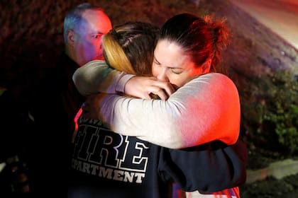 Anoche, en medio de una celebración de universitarios, un hombre abrió fuego entre la multitud