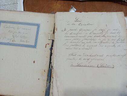 Anotaciones y registros de la época que Maidana consultó durante su investigación