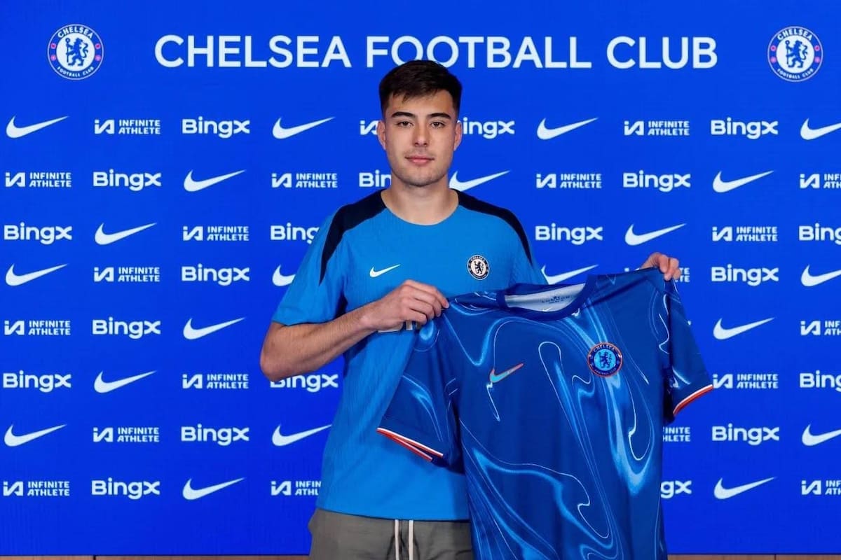 Anselmino deja Boca para irse ahora a Chelsea, que hizo uso de la cláusula de repesca