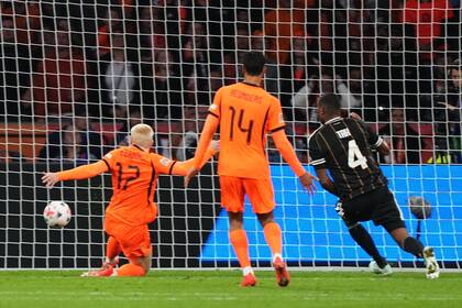 Ante Alemania estuvo cerca de convertir el 1-1 antes de lo que ocurrió, pero falló frente al arco y este domingo se tomó revancha.