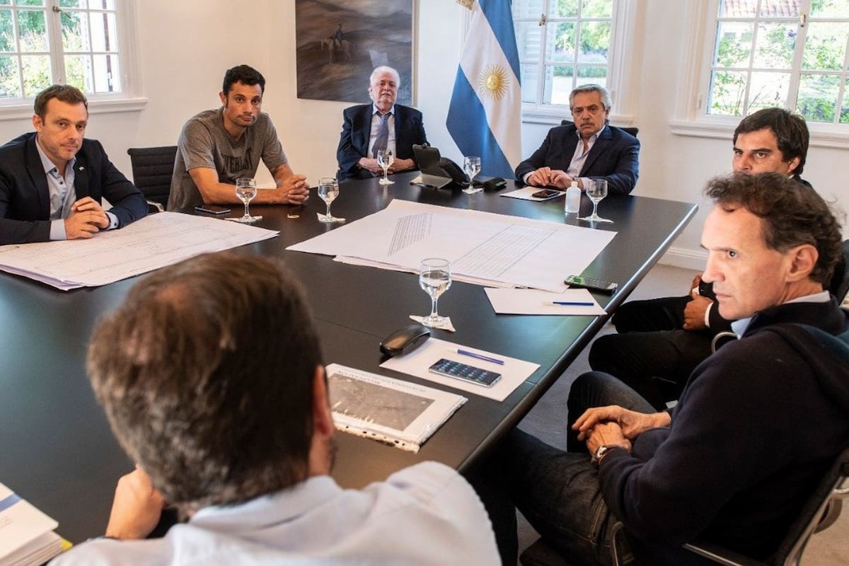 Ante la cuarentena por el avance del coronavirus, Alberto Fernández se reunió durante toda la semana en Olivos con su equipo