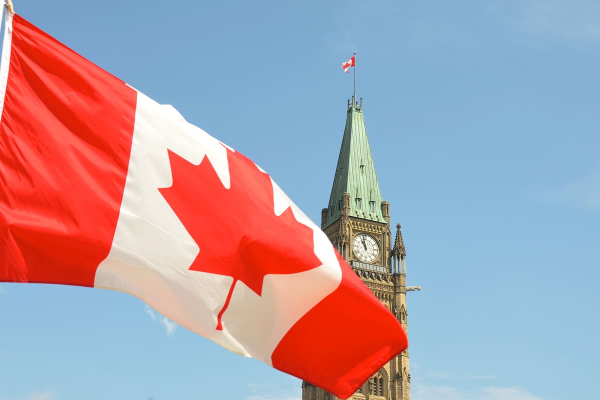 Ante la disminución de los contagios y las muertes por Covid, Canadá ha puesto fecha al fin de las restricciones de viaje
