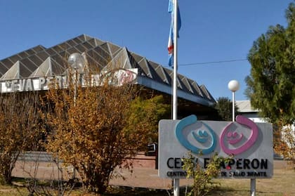 Ante la gravedad del cuadro que presentaba el menor, los profesionales de la salud dispusieron su derivación al Centro Provincial de Salud Infantil (Cepsi)