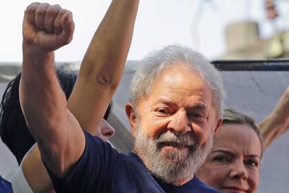 Rogério Favreto afirmó que la prisión le impide ejercer sus derechos como precandidato a la presidencia