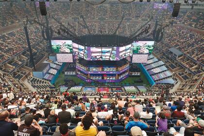 Antes atacados desde varios frentes, ahora aparecen como una saludable vía de escape del encierro; en la imagen, la escena pre pandemia de un torneo de e-sports