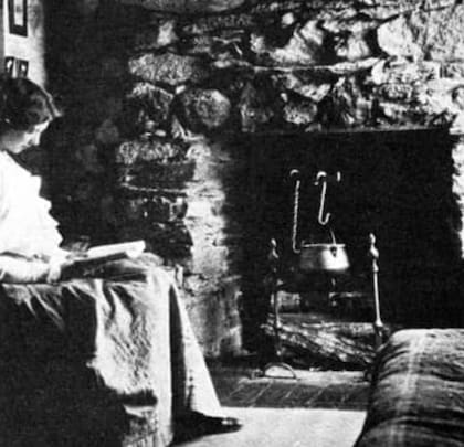 Antes de convertirse en Elizabeth Arden, se llamaba Florence Nightingale Graham y había crecido en una familia humilde de Ontario, Canadá