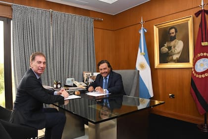 Antes de Figueroa, Santilli venía de visitar al gobernador de Salta, Gustavo Sáenz