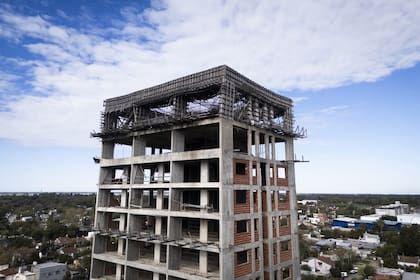 Antes de iniciar los trabajos, la municipalidad deberá esperar que el fallo quede firme, pedir la toma de posesión del inmueble y presentar ante el juez un plan de obras