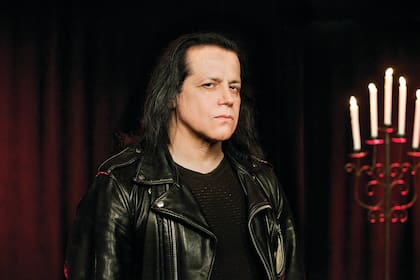Antes de la pandemia, Glenn Danzig, el cantante de la mítica banda punk The Misfits, comenzó a editar su nuevo spaghetti western de vampiros 'Death River in the House of Vampires'