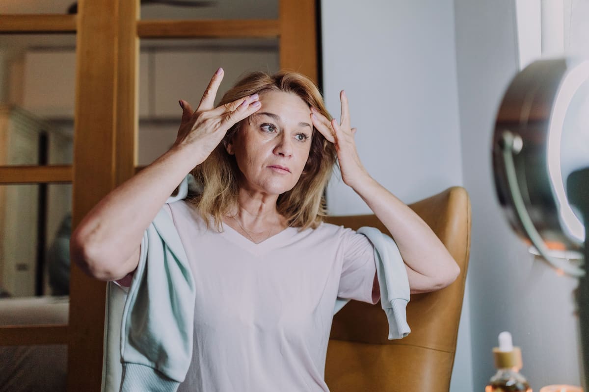 Antes de pensar en métodos invasivos, es importante conocer cómo cuidar la piel de forma correcta