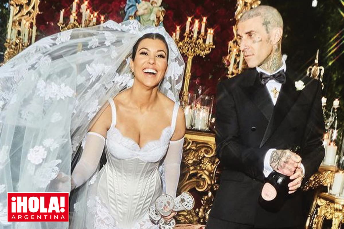 Antes de su boda en Portofino, la pareja se casó en Las Vegas, en abril, y en Los Ángeles, en mayo.