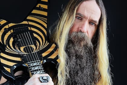 Antes de su show de este jueves 11 en Vorterix, el líder de Black Label Society enfrenta a los que decretan la muerte del rock y habla de los rumores de reunión de Pantera