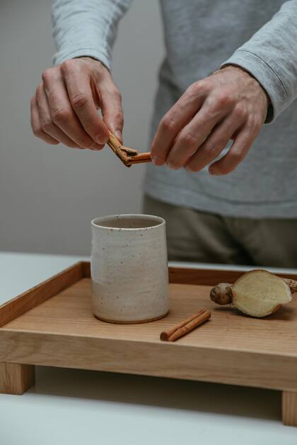 Antes de tomar té de canela diariamente es importante consultar con un especialista por los posibles efectos en nuestro organismo