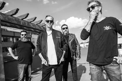 Antes de una nueva visita al país, la banda mexicana analiza el momento político del continente y revela las secuelas después de casi 25 años en la ruta