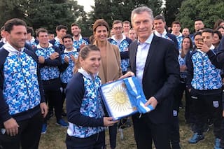 "¡Argentina!", gritaron Macri y los deportistas que irán a los Panamericanos