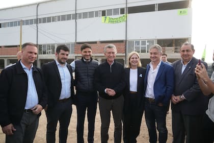 Antes de viajar al Mundial, Macri visitó Santa Fe y se reunió con Maximiliano Pullaro y Leonel Chiarella