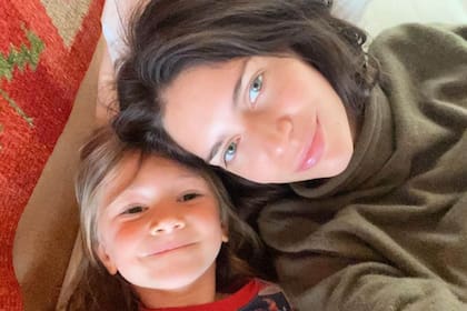 Antes y después: Zaira Nara recreó algunas fotos para mostrar como pasa el tiempo