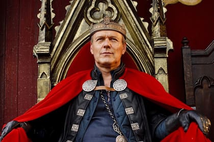 Anthony Head comenzó su carrera a finales de los años 70 y se mantuvo activo desde entonces
