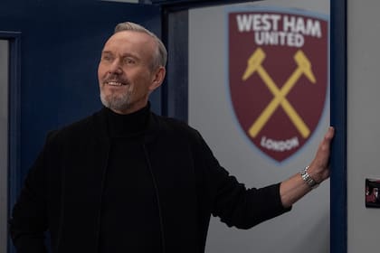 Anthony Head en una escena de Ted Lasso