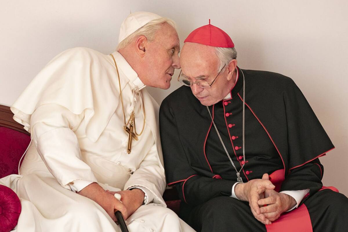 Anthony Hopkins y Jonathan Pryce en una escena de Los dos papas