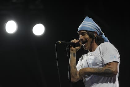 Anthony Kiedis volverá a subir a un escenario argentino al frente de Red Hot Chili Peppers. Será la segunda presentación de los californianos en Lollapalooza Argentina