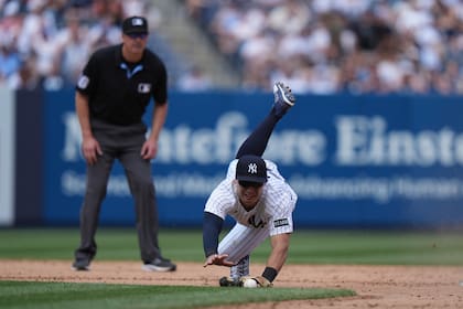 Anthony Volpe queda fuera del duelo de los Yankees ante Rays tras lesión en el hombro izquierdo