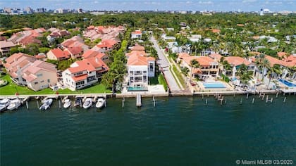 Antigua casa de Lebron James en Miami
