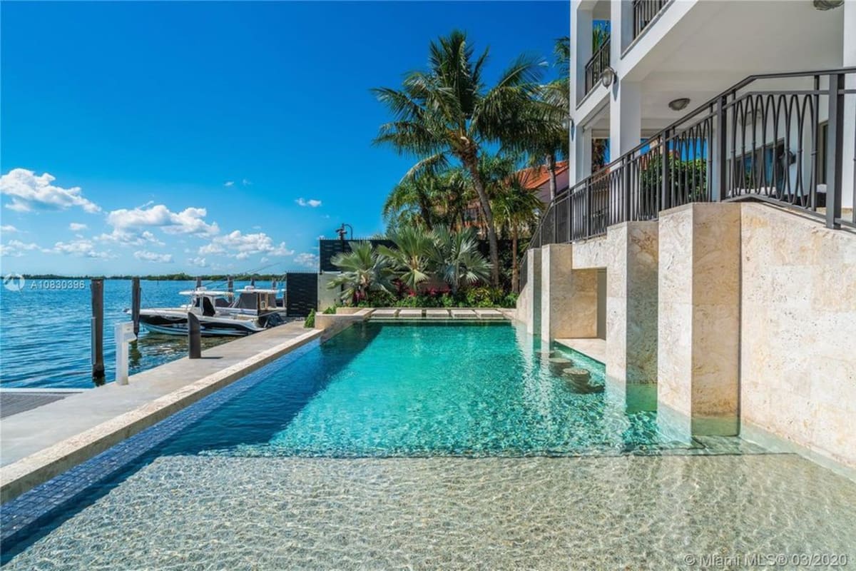 Antigua casa de Lebron James en Miami