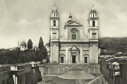 Antigua foto de la Basílica di Santo Stefano, donde bautizaron a Antonio Devoto.