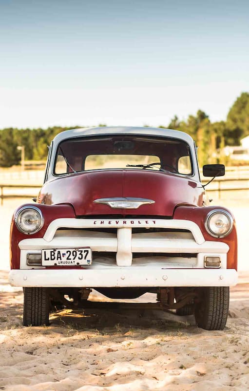 Antiguo Chevrolet en perfecto estado.