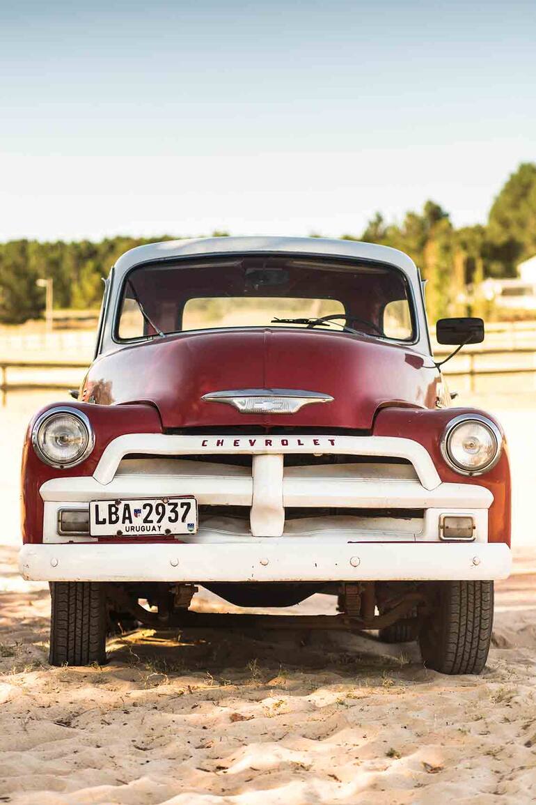 Antiguo Chevrolet en perfecto estado.